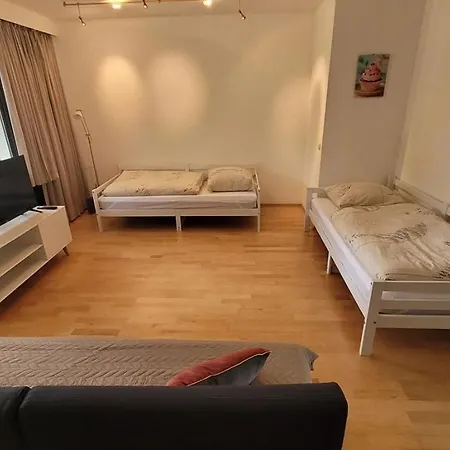 Bright & Cozy In Apartman